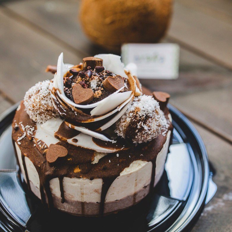 Шоколадно-кокосовий rawcake "Баунті"