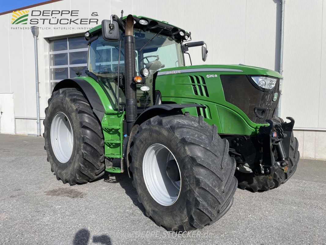 John Deere 6210R