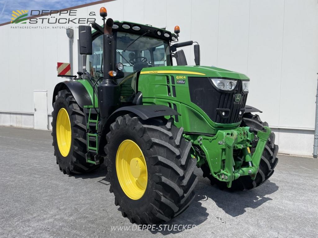 John Deere 6230R