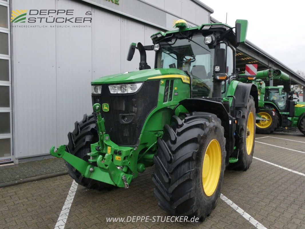 John Deere 7R 310