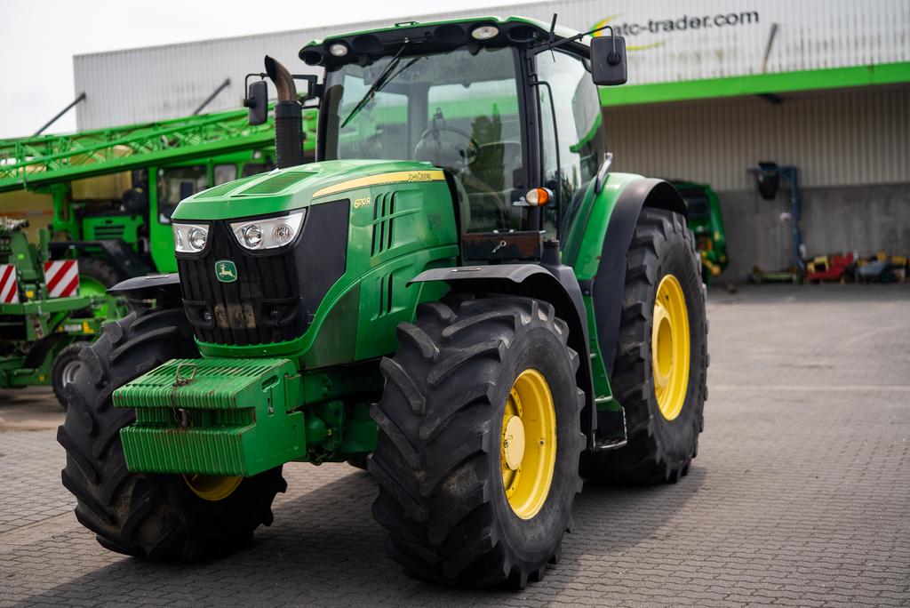 John Deere 6170R