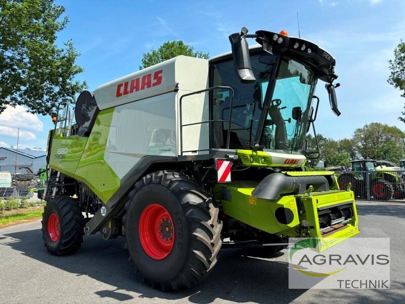 Claas TRION 660