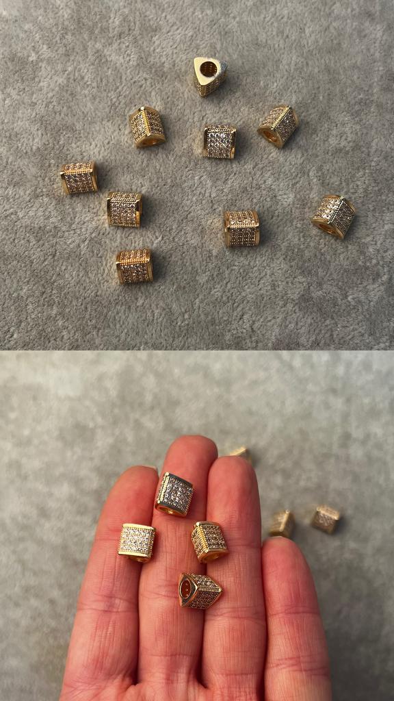 Бусины с позолотой и фианитами 8 х 8 мм