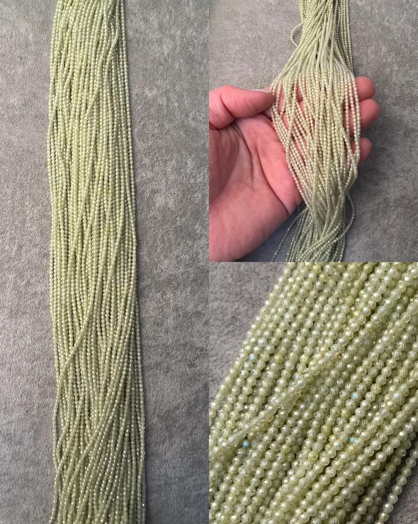 Цирконы салатовые 2 мм