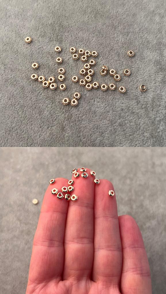 Бусины с позолотой 4 х 1.5 мм