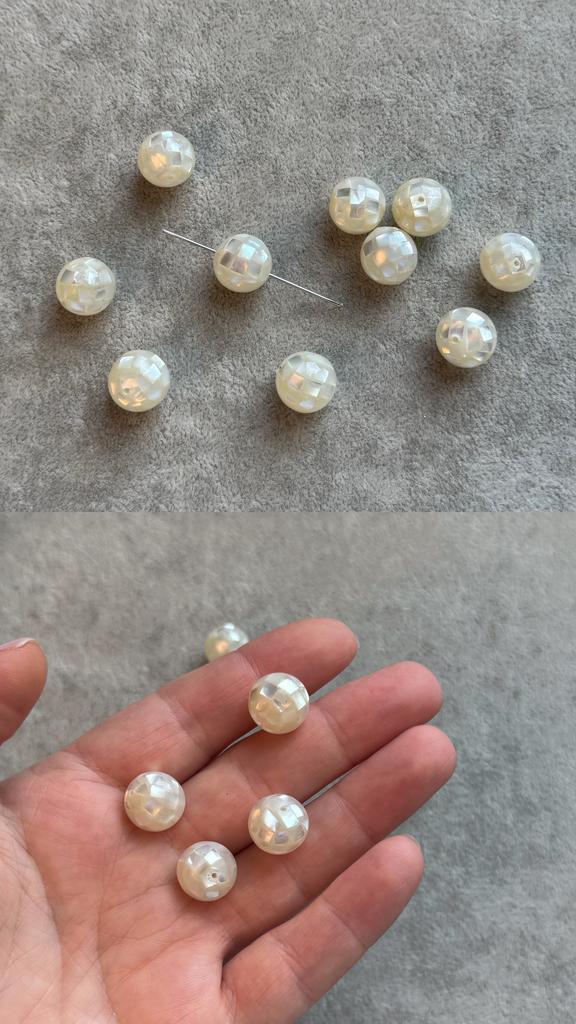 Бусина "мозаика" белая из перламутра 12 мм (1 шт)