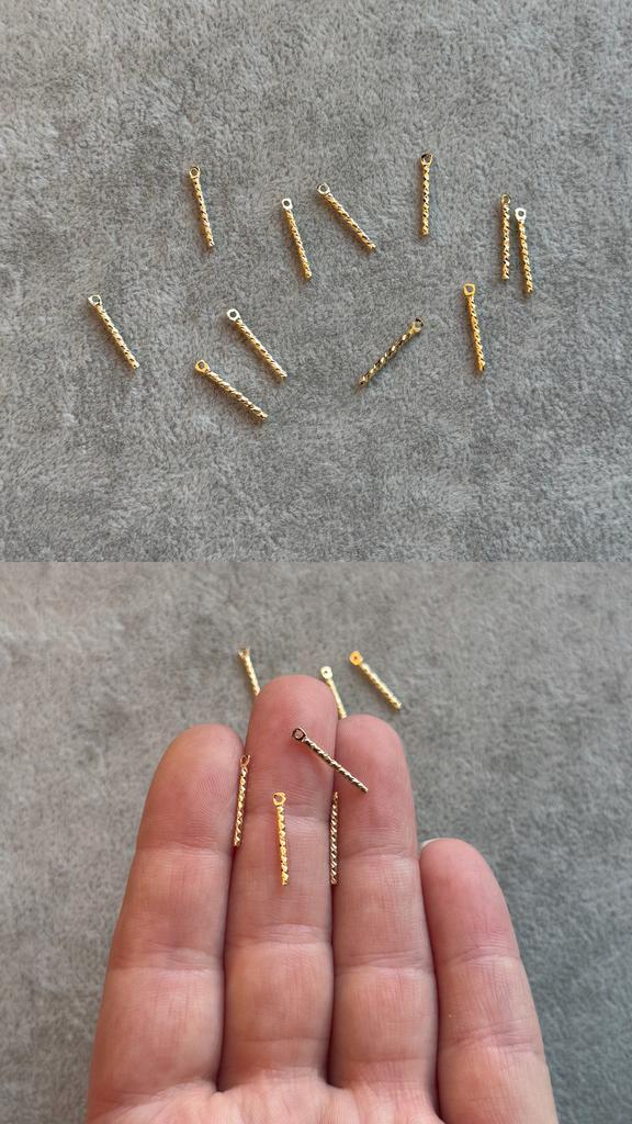 Подвеска с позолотой 15 х 1.2 мм