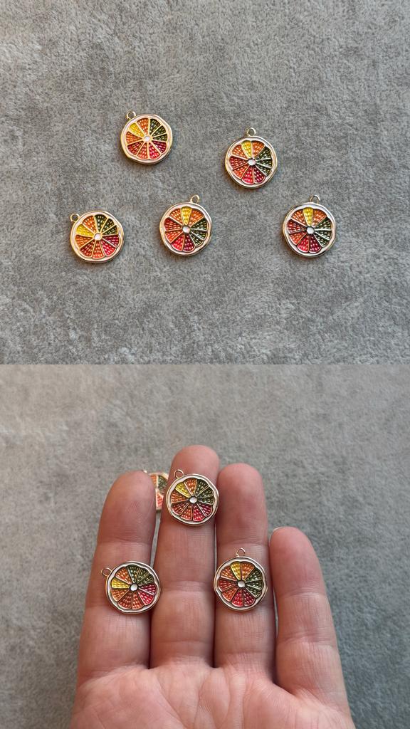 Подвеска с позолотой и эмалью 15 мм