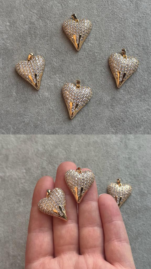 Подвеска с позолотой и фианитами 24 х 21 мм