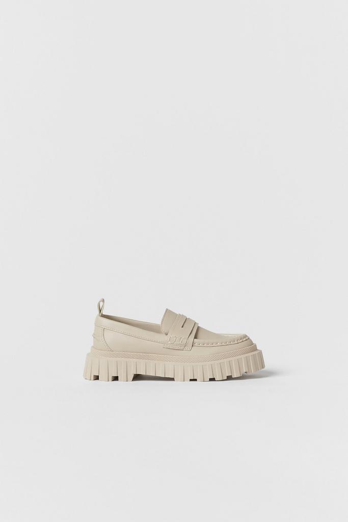 Лофери на рифленій підошві Бежеві