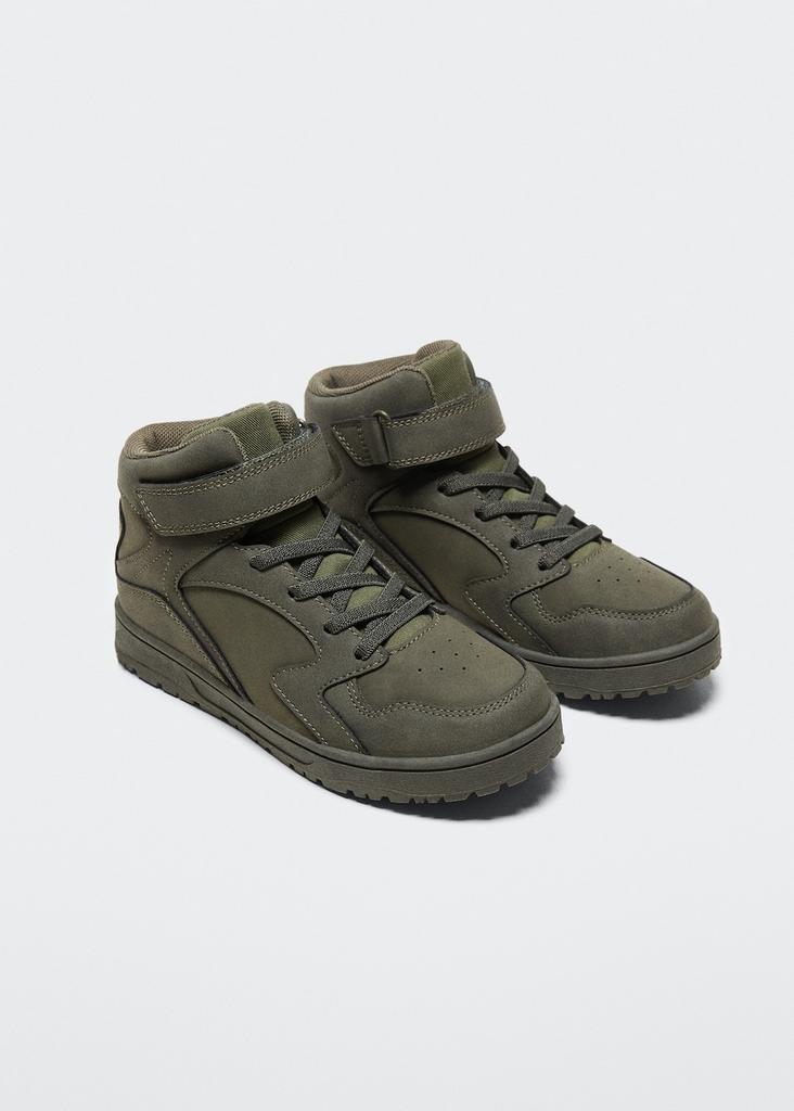 Кросівки на шнурівці з високим верхом