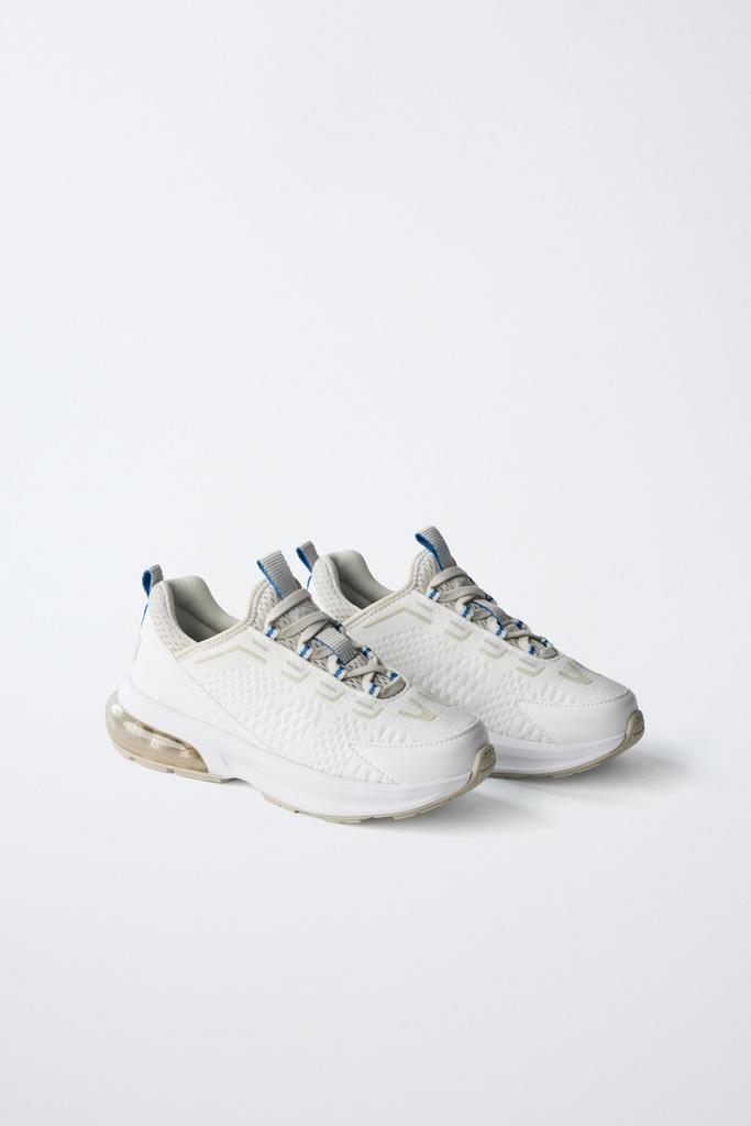 Кросівки з повітряними подушками