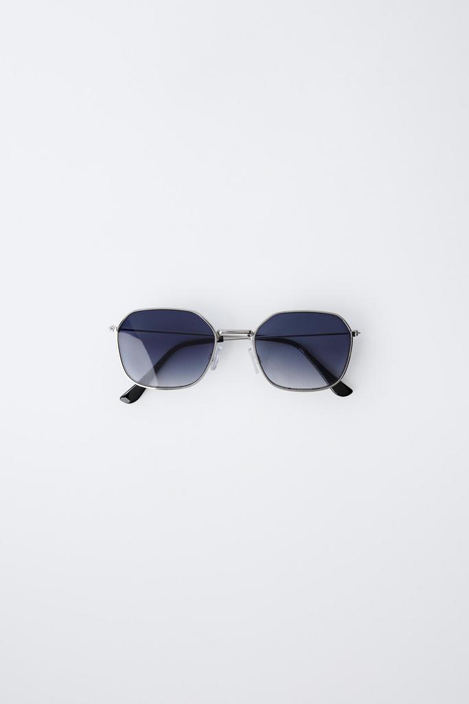 Сонцезахисні окуляри в металевій оправі