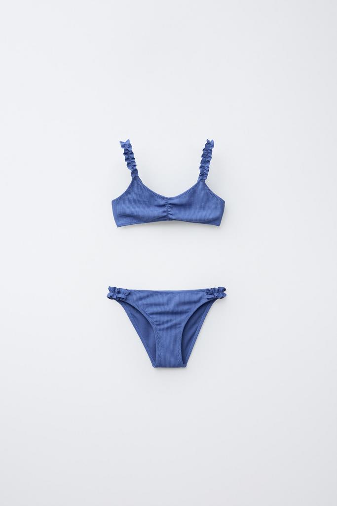 Купальник з воланами