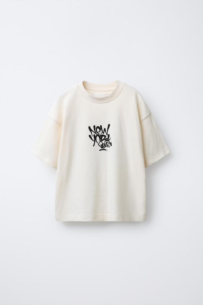 Текстурна футболка Графіті