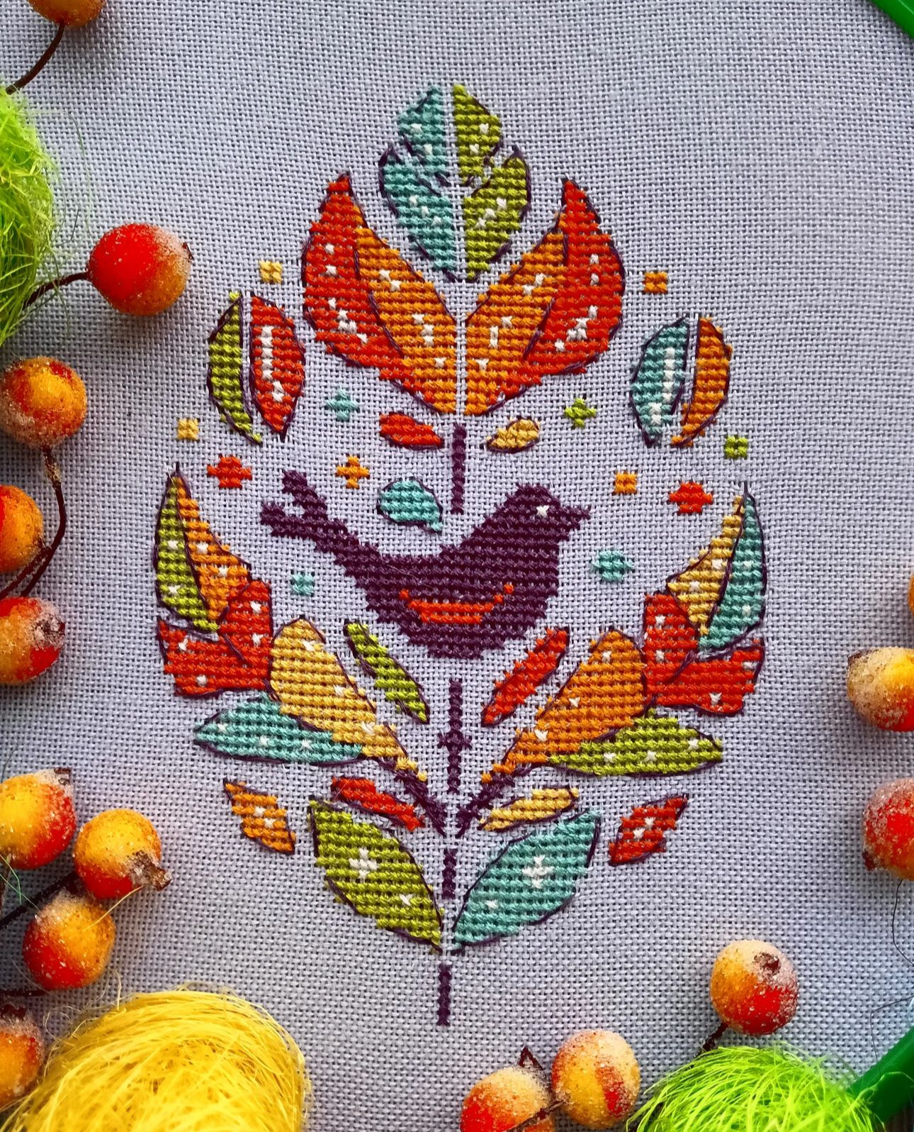 Autumn leaves with animals set - cross stitch pattern