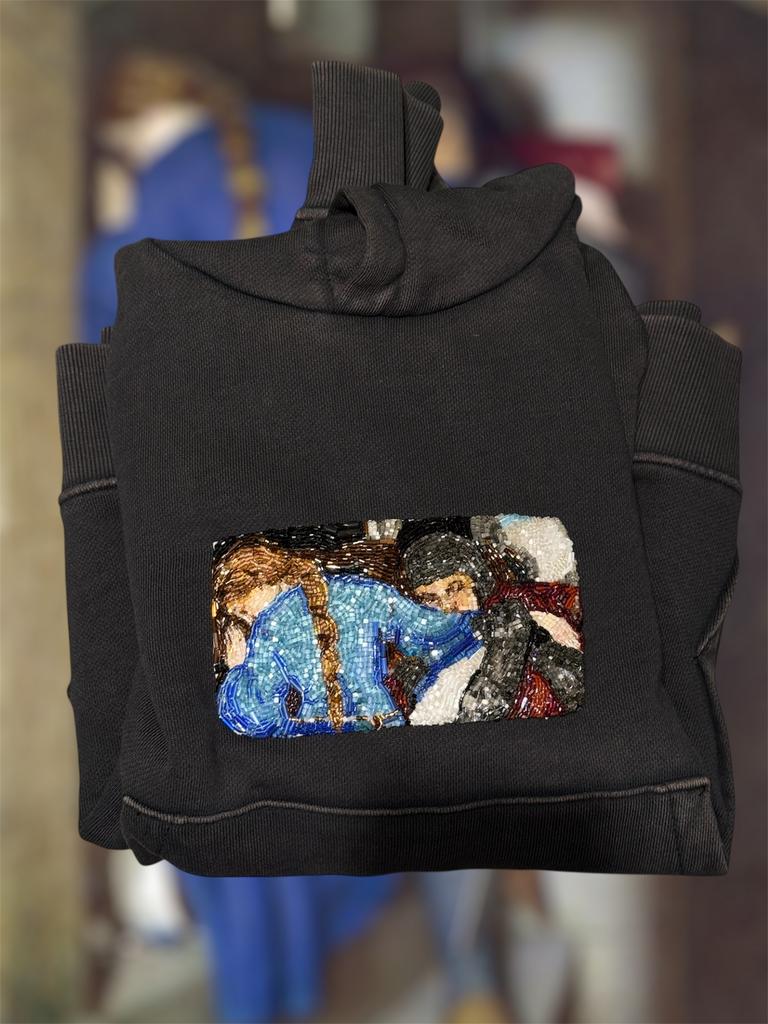 HOODIE «Встреча на лестнице башни»