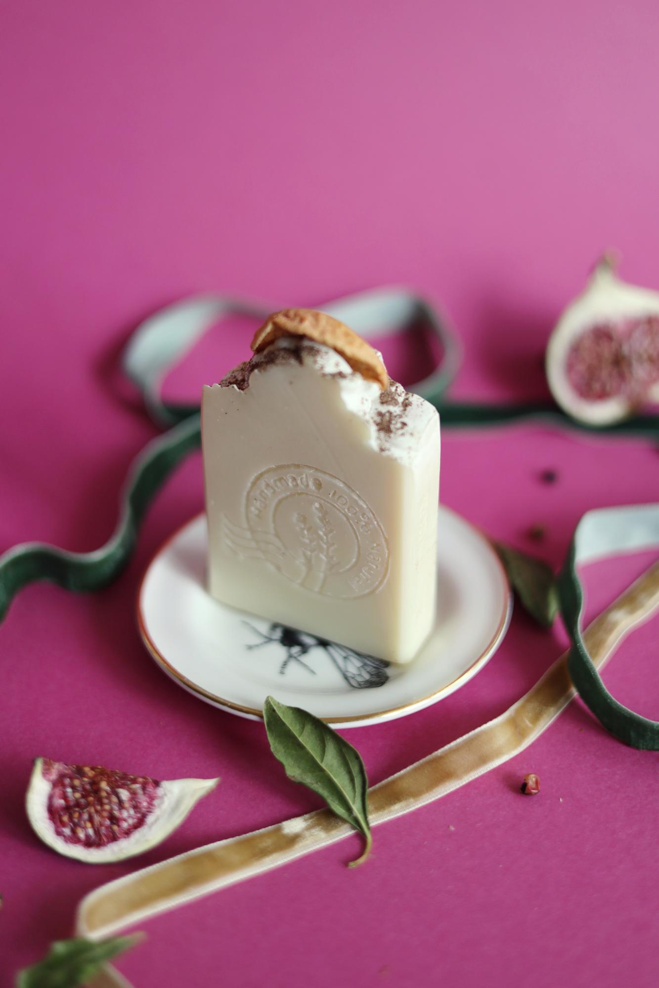 Натуральное мыло "Яблочный пирог с корицей"