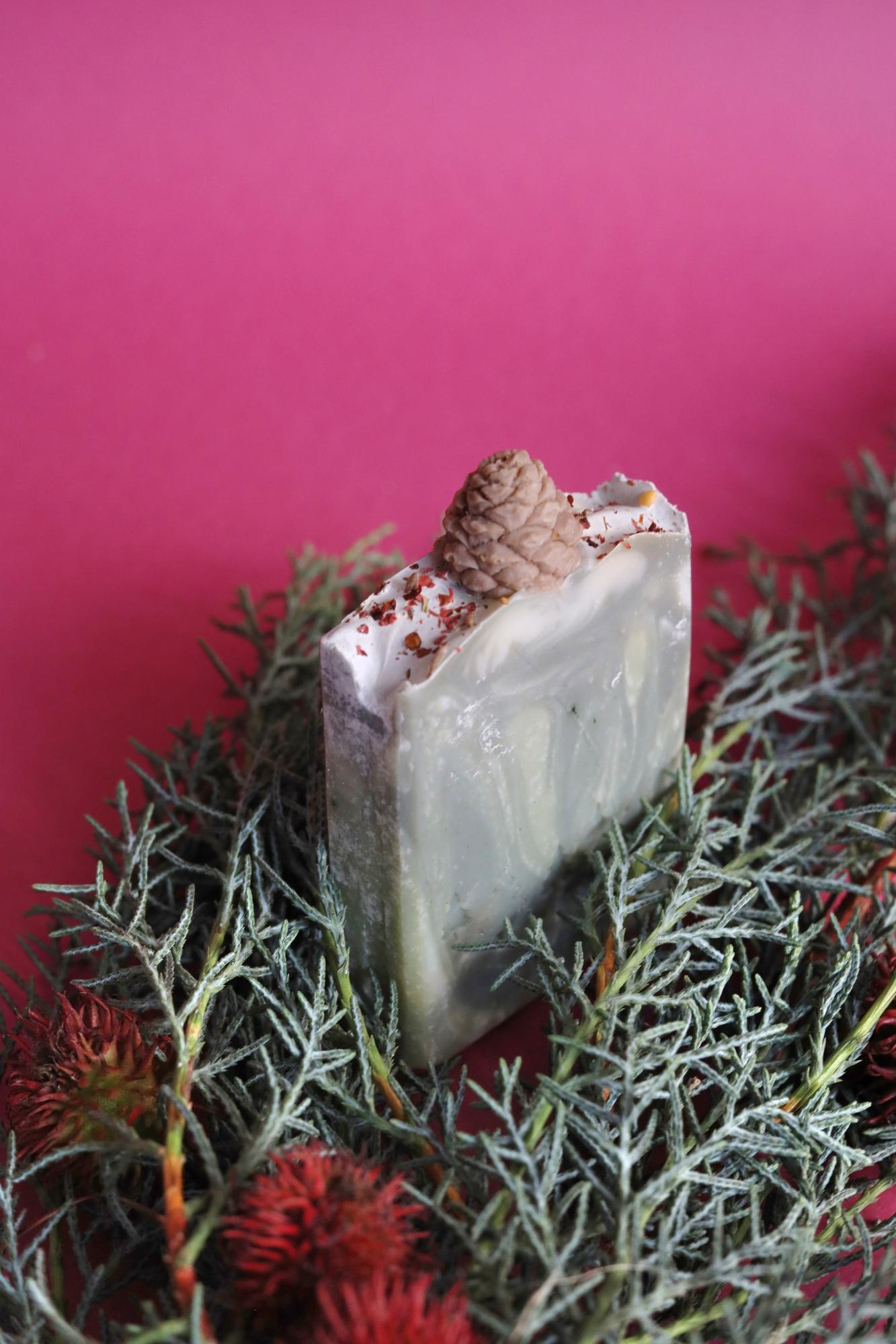 Натуральное мыло "Прогулка по сказочному лесу"