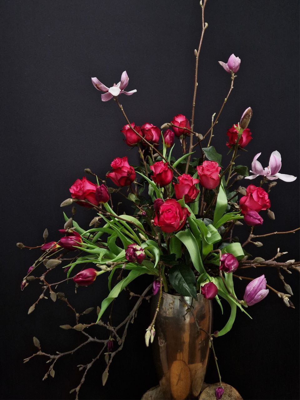 Mix bouquet roses, magnolia, tulips