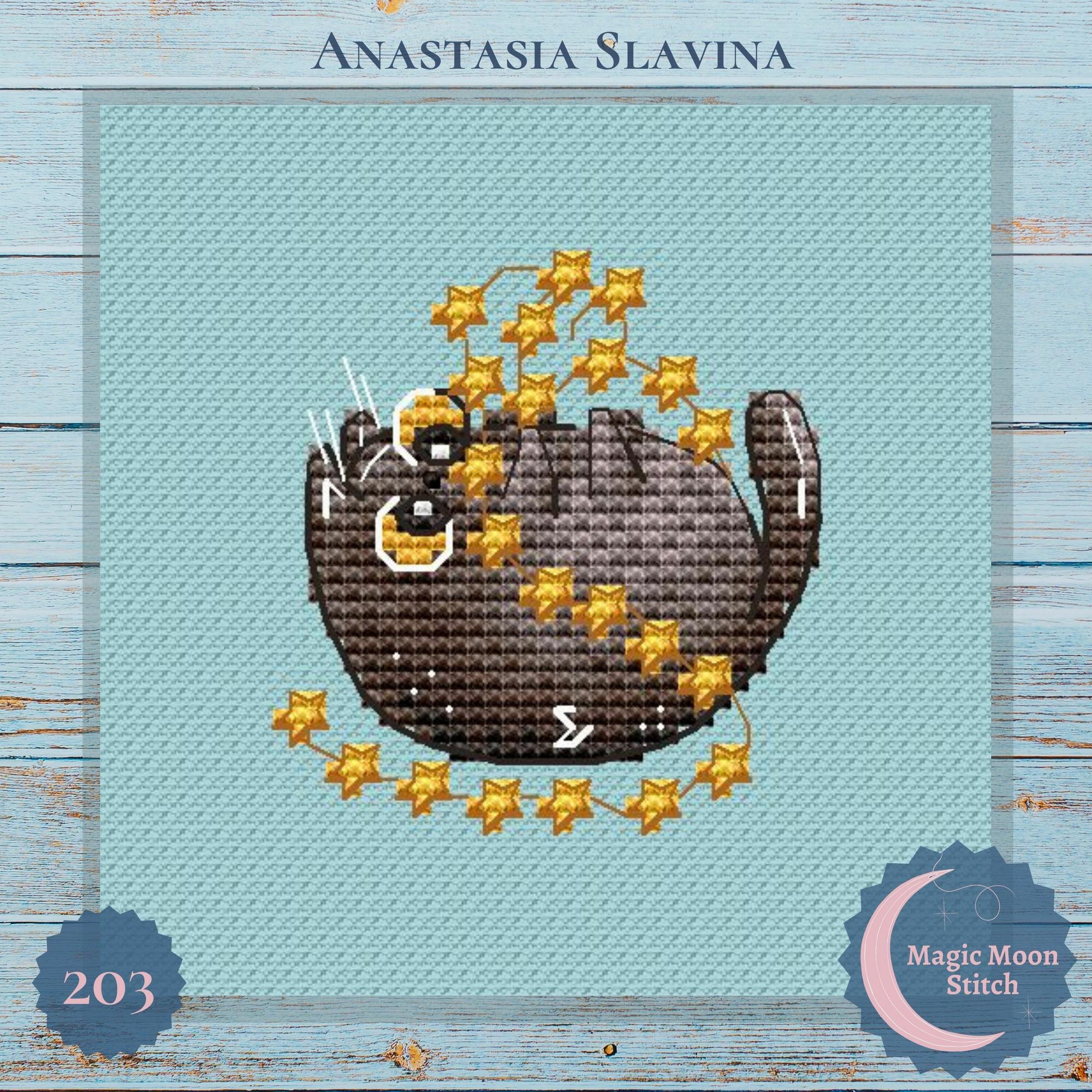 Котик з гірляндою