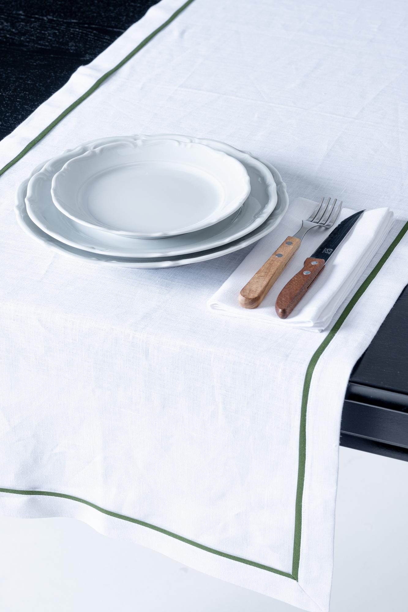 Раннер  оттенок Белый с кантом