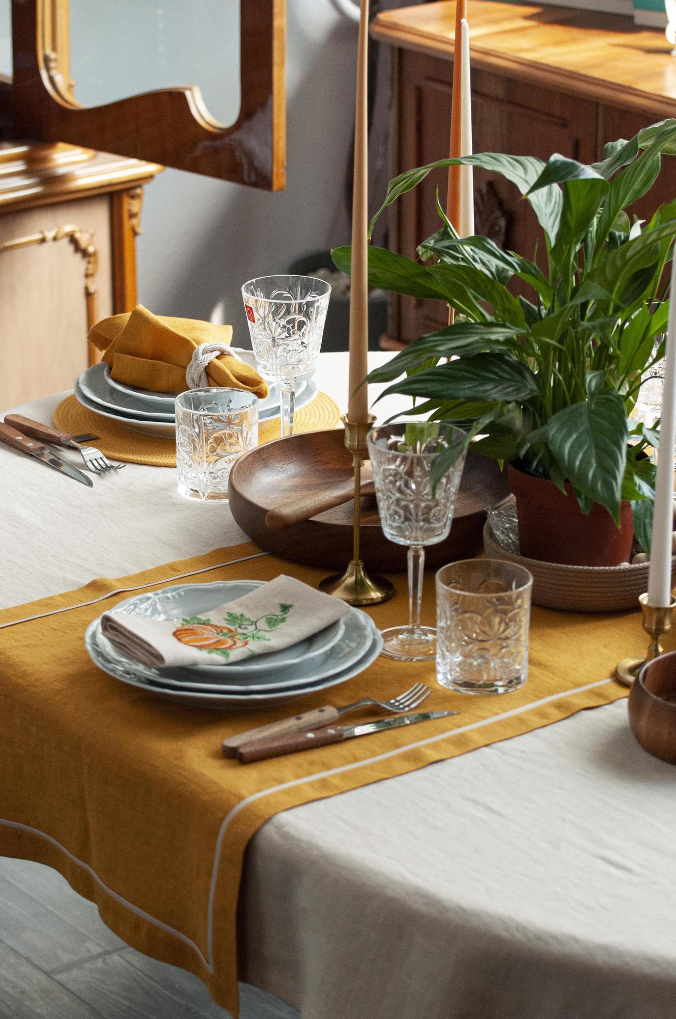 Раннер  оттенок Горчица с кантом