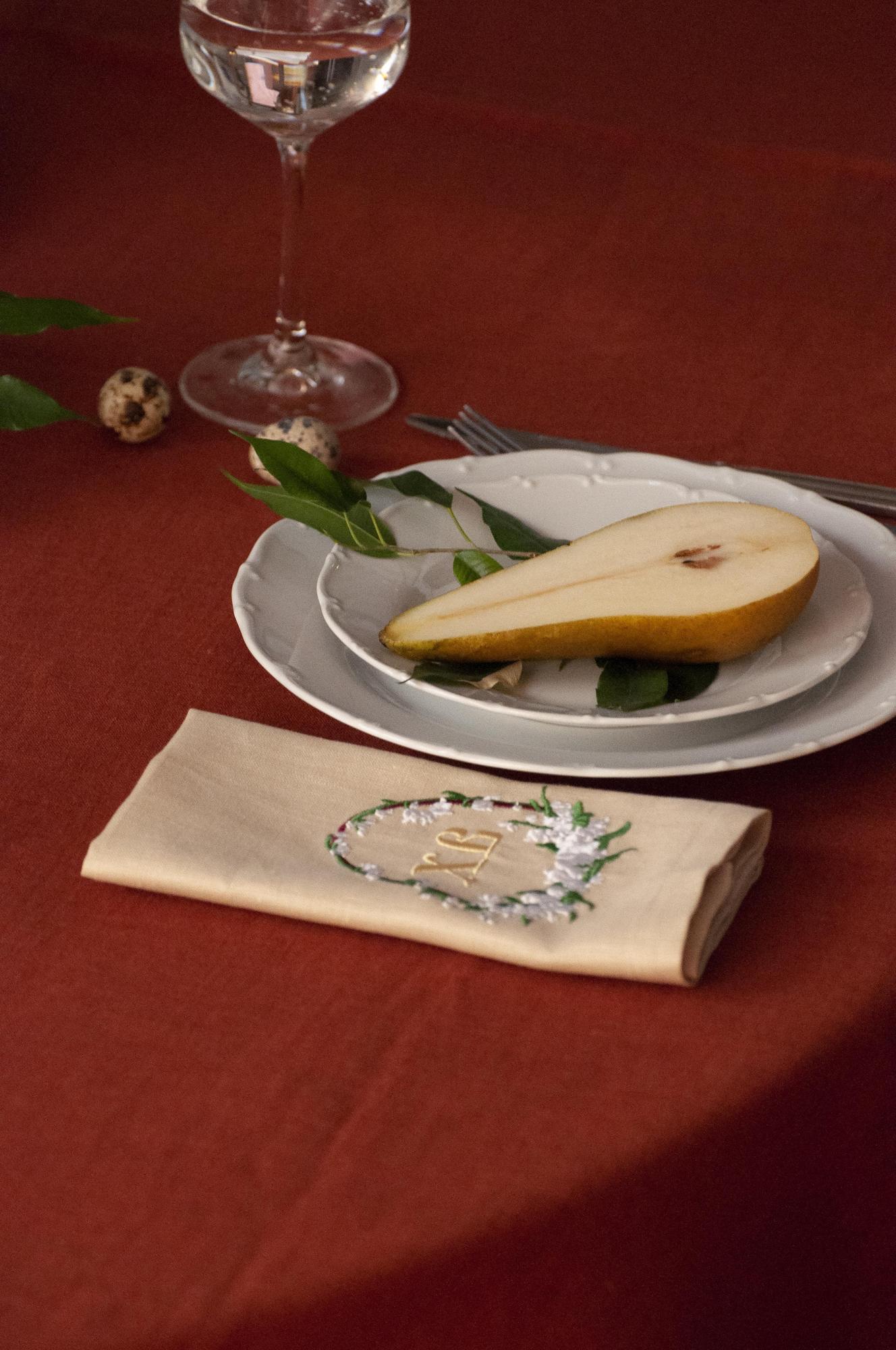 Комплект салфеток оттенок Песок с вышивкой Пасха