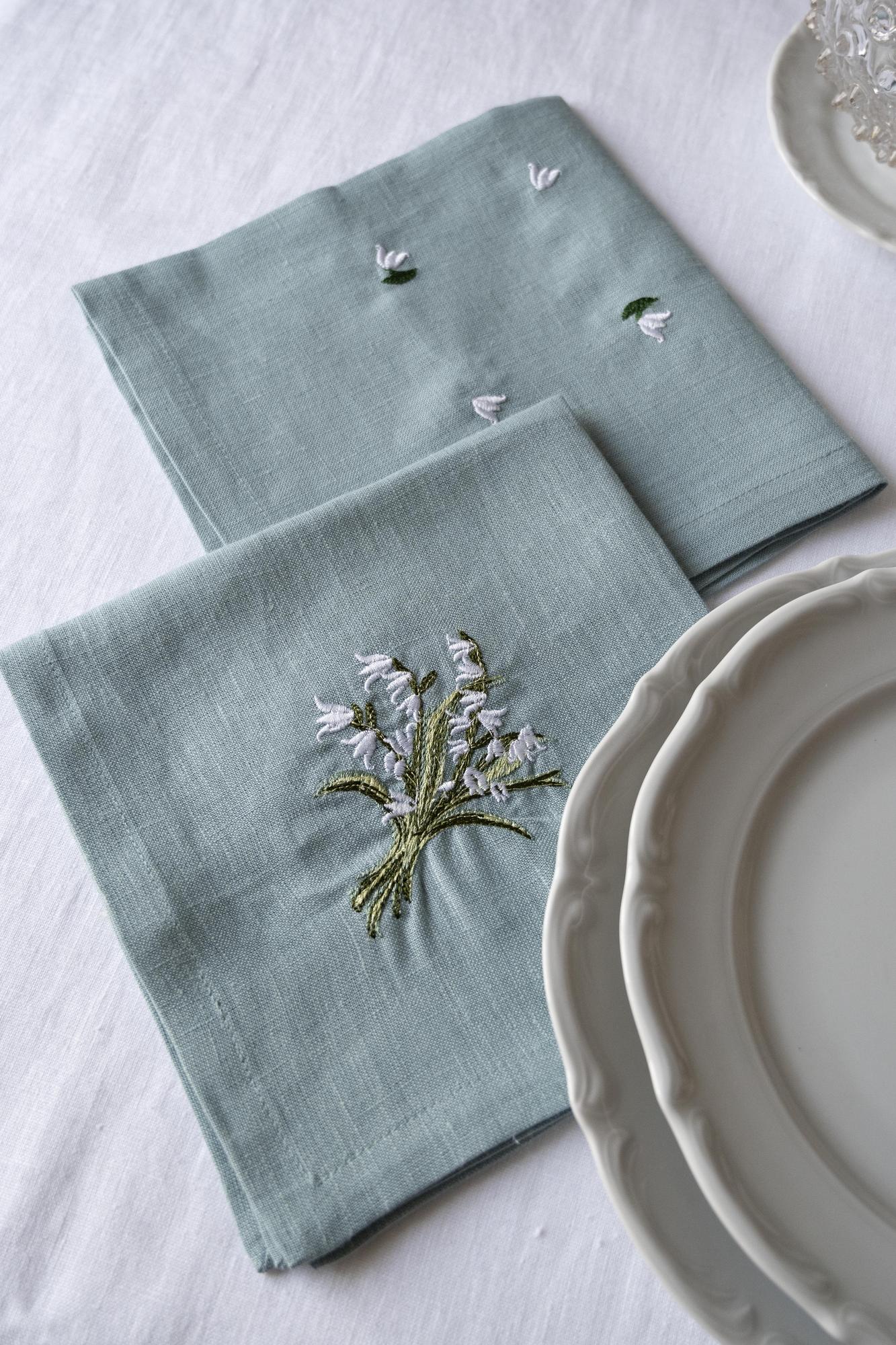 Комплект салфеток Арктик с вышивкой Колокольчик