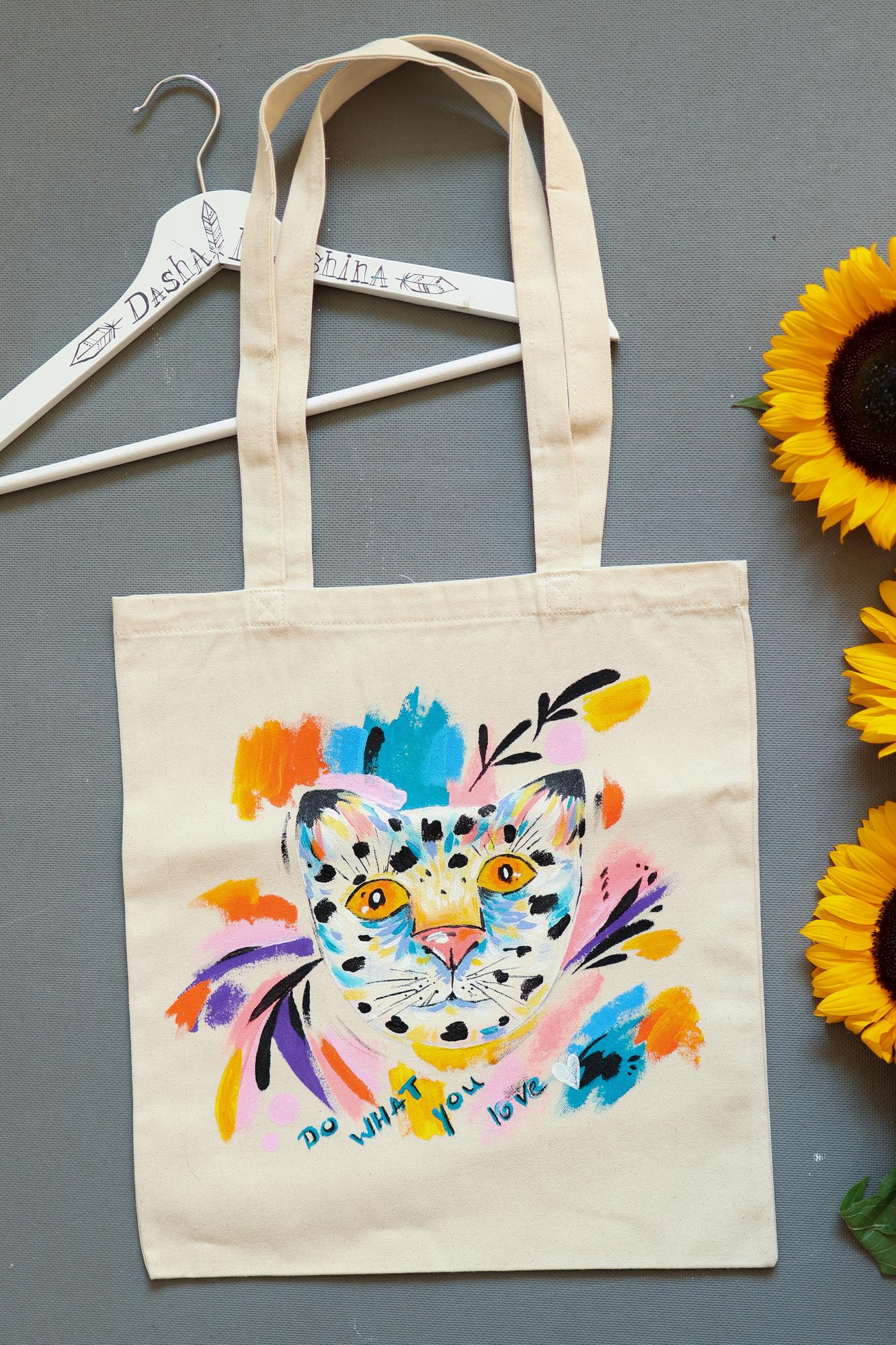 Сумки и аксессуары с росписью