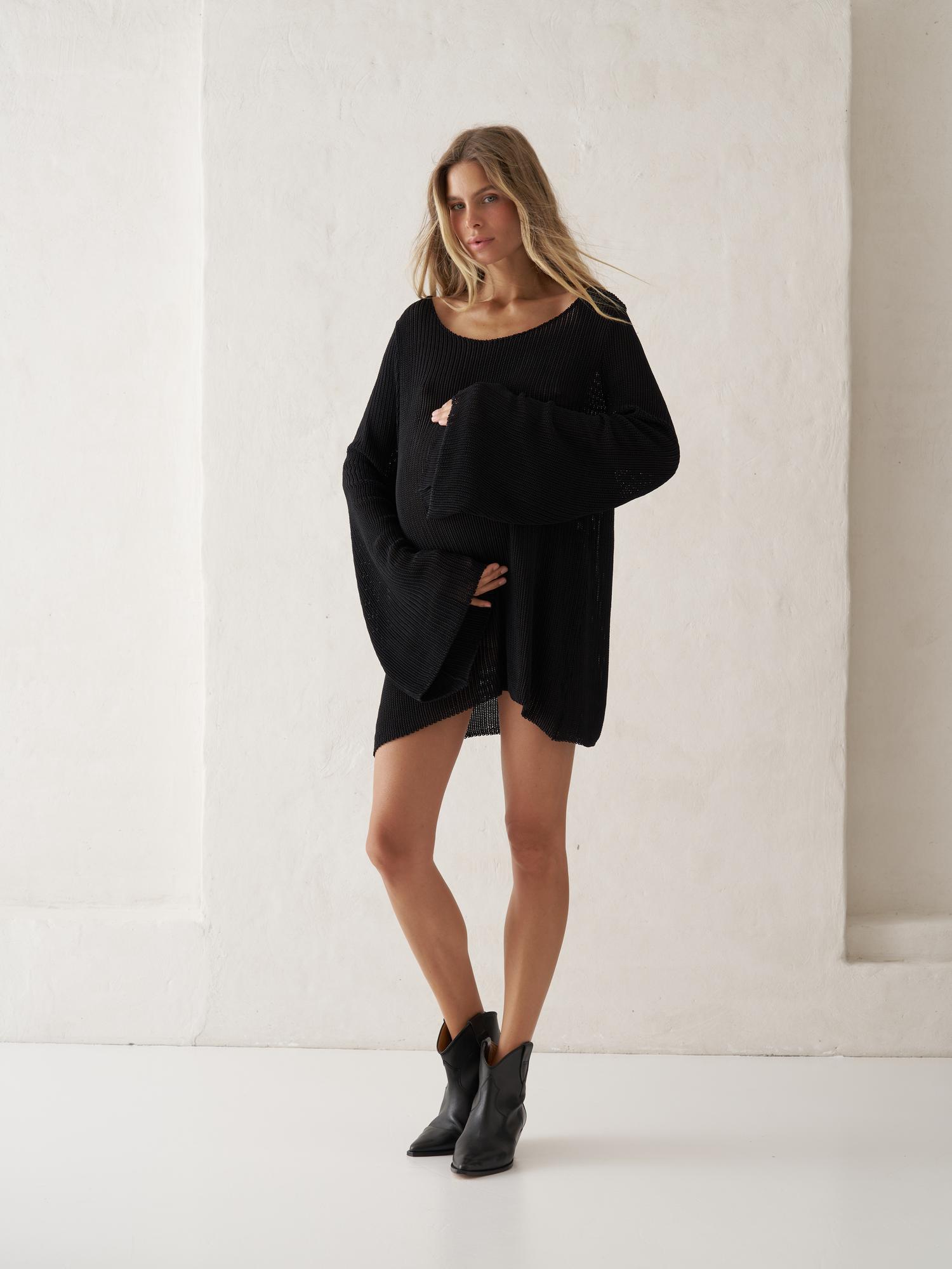 Платье трикотаж черное