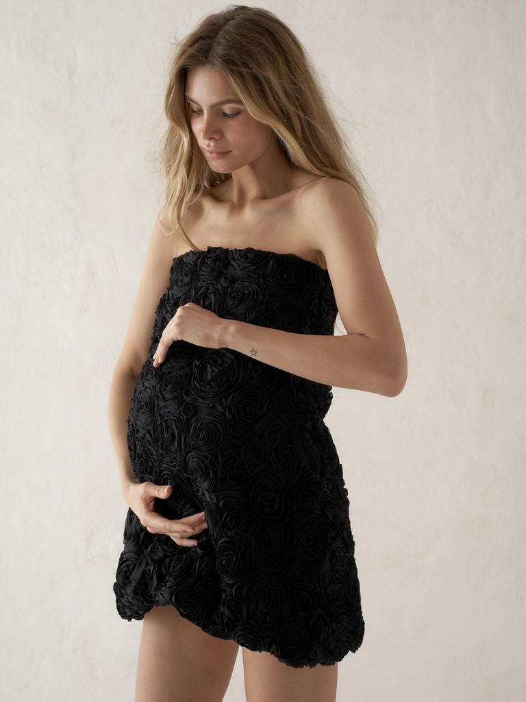 Платье в цветок черное