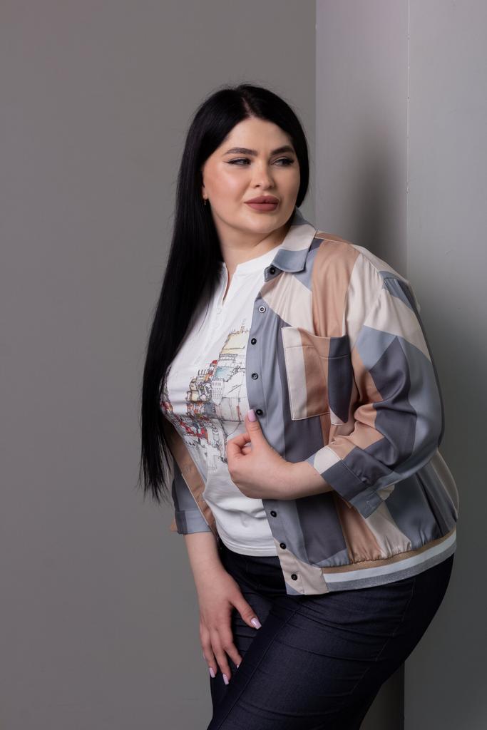 Бомбер оливковый геометрия