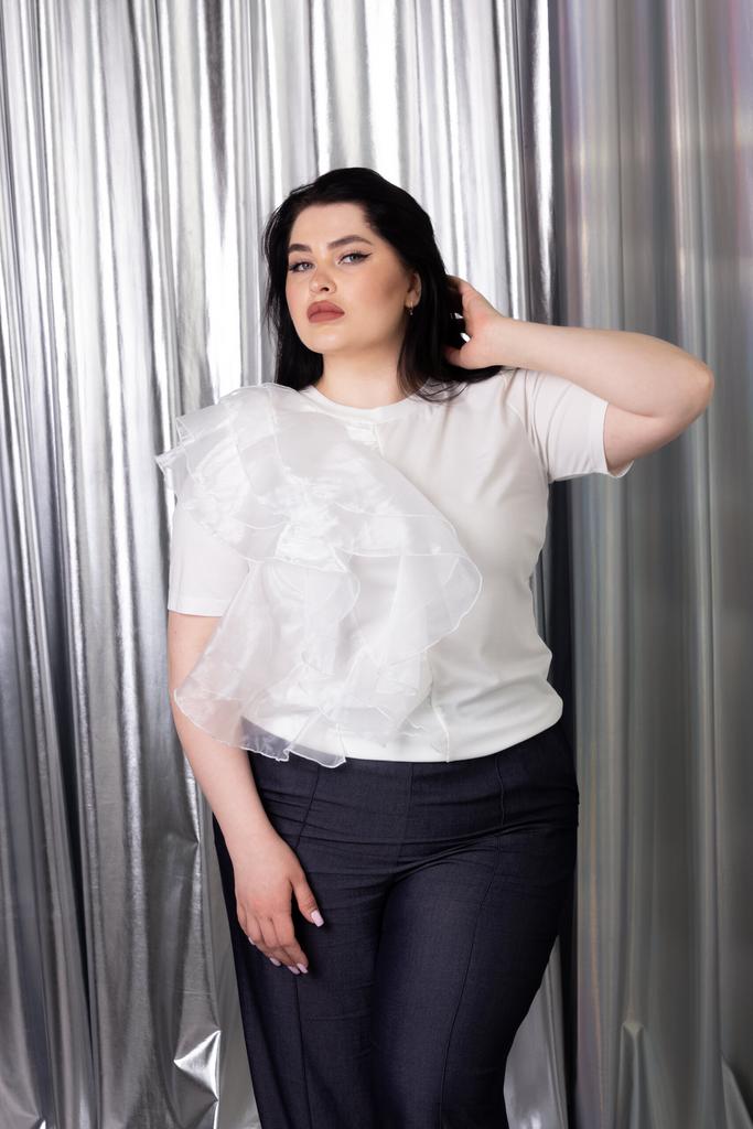 Топ с воланами ассиметричный