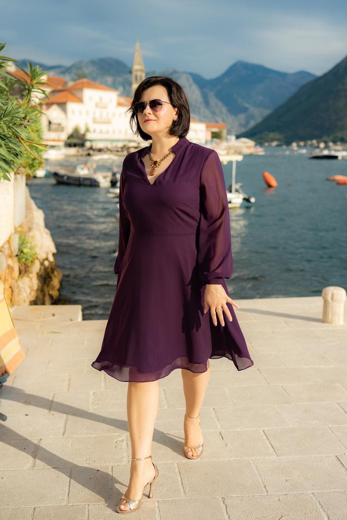 Платье А-силуэта приталенное сливового цвета  (под заказ), в наличии 1шт