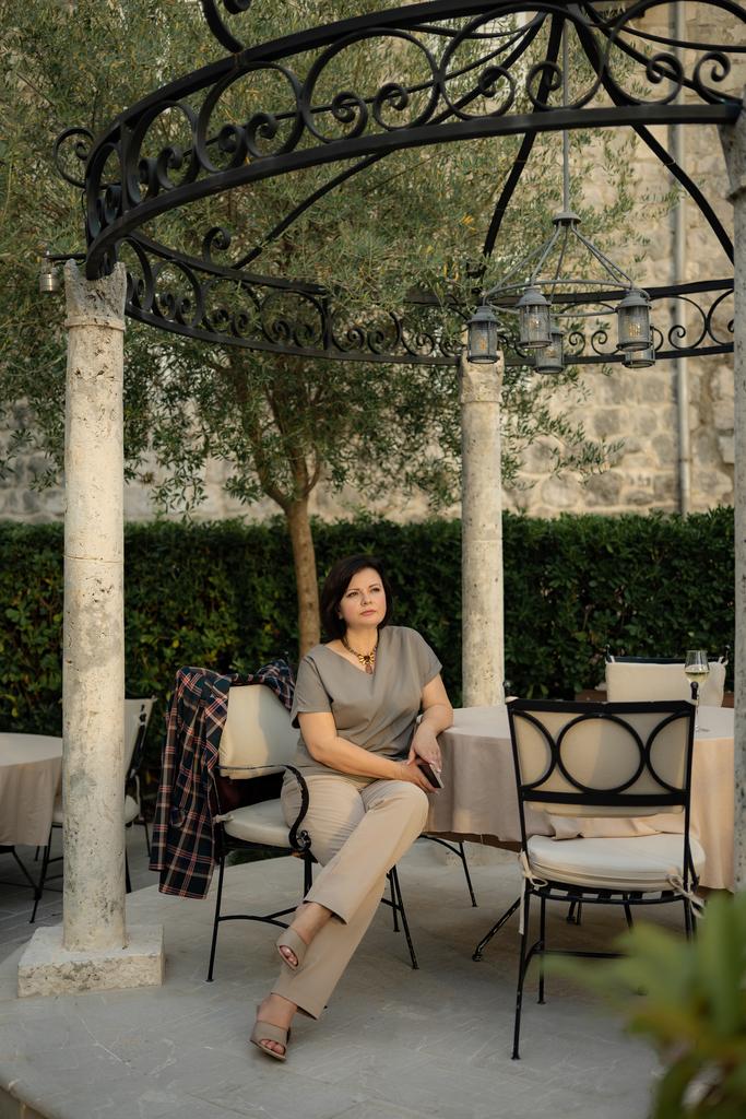 Брюки прямого кроя, кожзам с эффектом велюра (под заказ), в наличии 1 шт