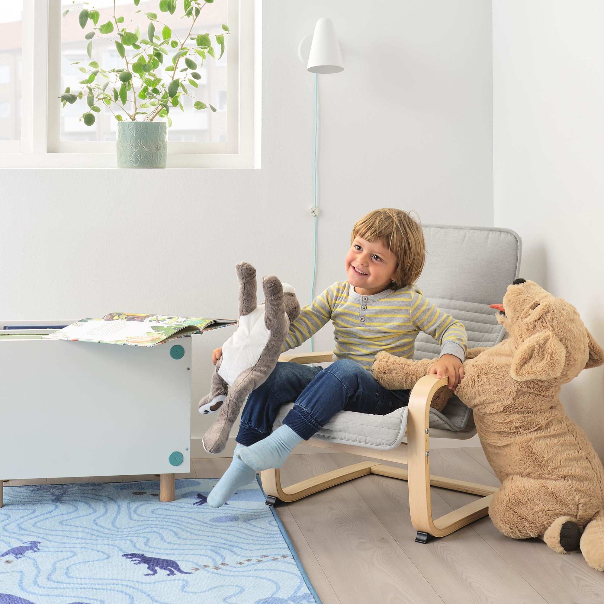 POANG IKEA ПОЭНГ Кресло детское, березовый шпон/бежевый