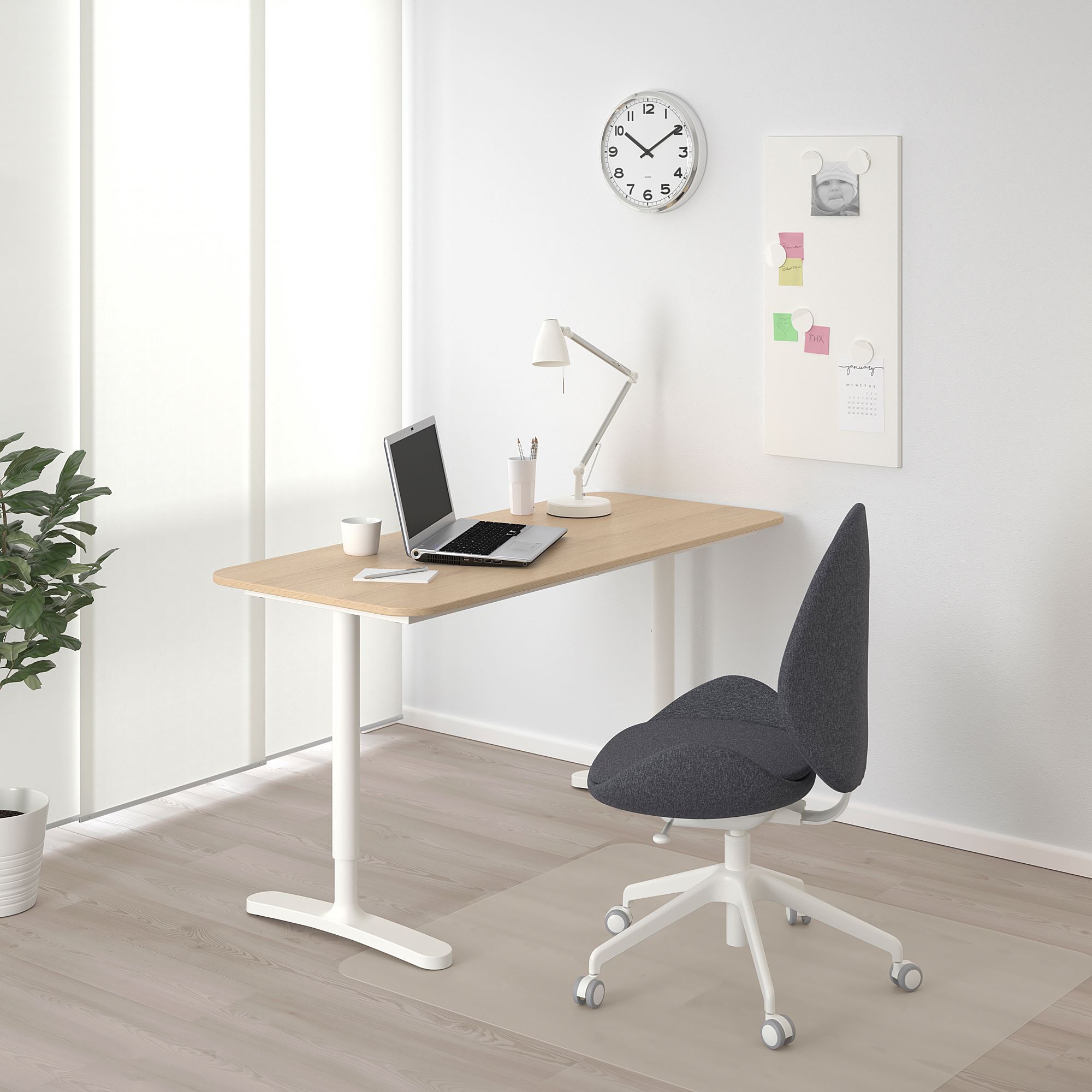 BEKANT IKEA Masa, taxta/ağ, 140x60 sm