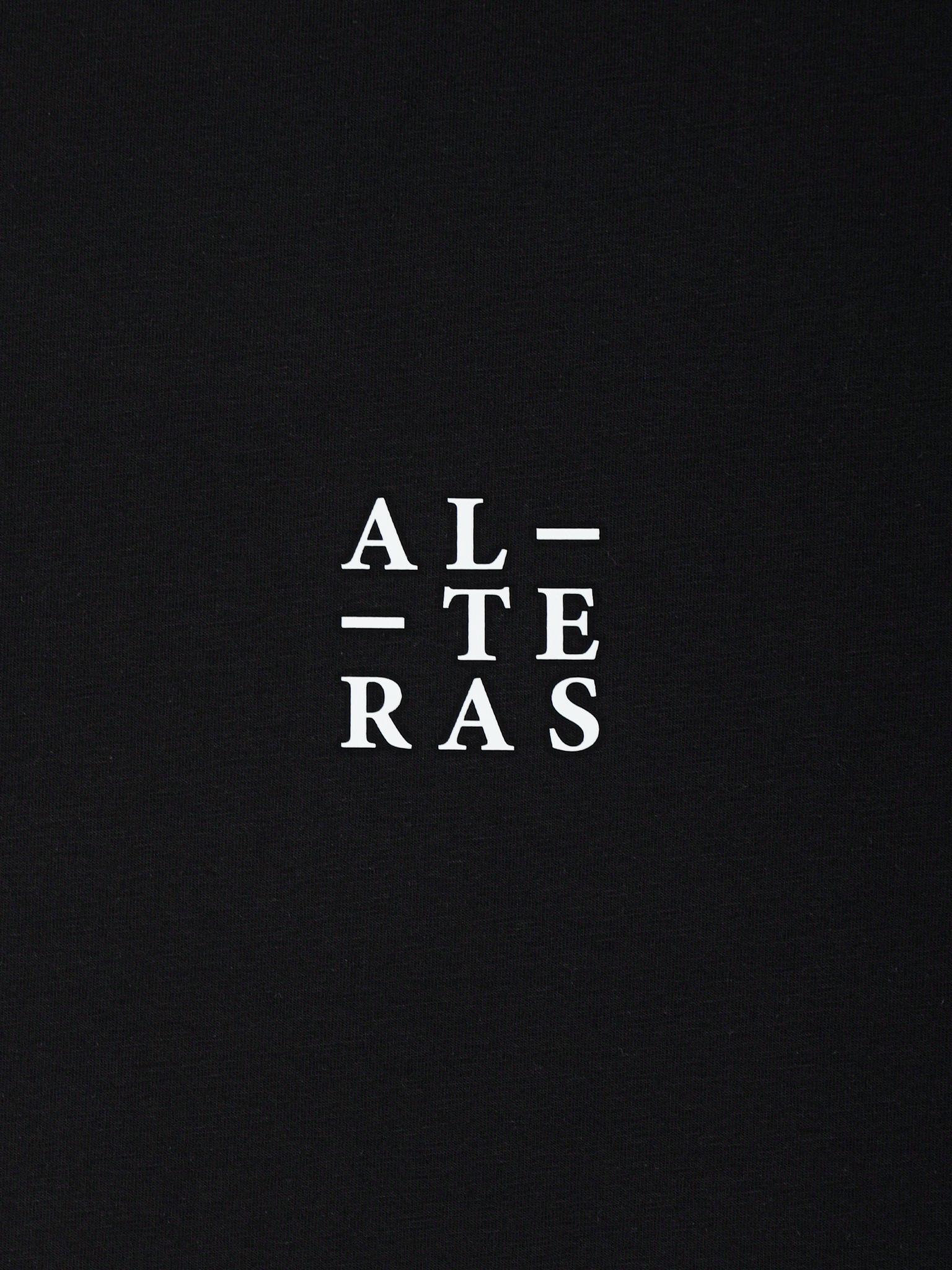 Футболка ALTERAS  с принтом / черный