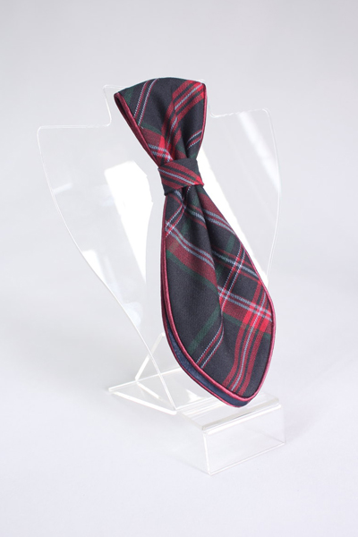 TARTAN TIE -SHAWL FOR GIRL, MODEL 148