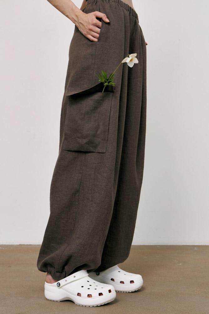 Женские брюки карго широкие изо льна GO в цвете кофе