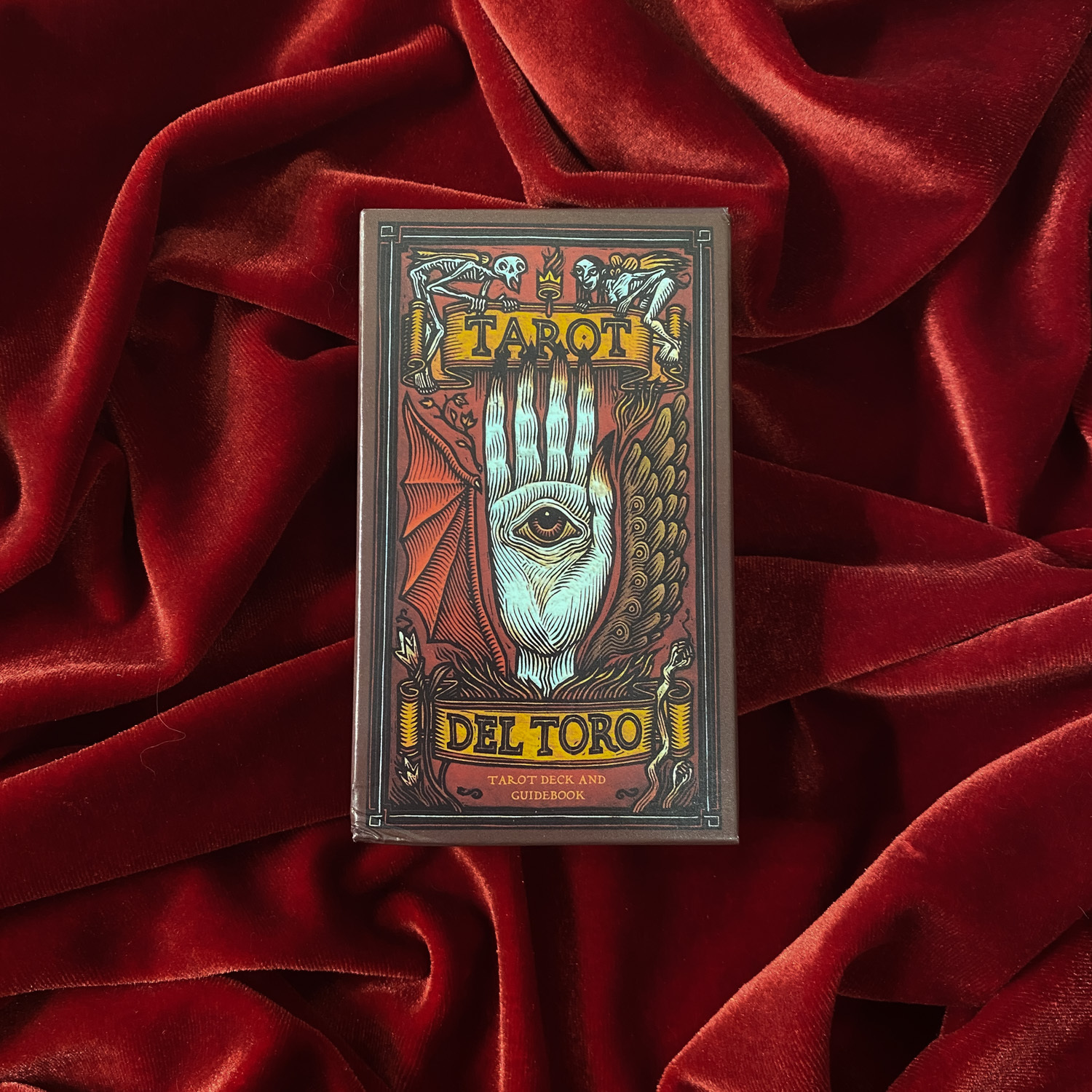 Таро / Руны > Таро дель Торо (Tarot del Toro) + инструкция PDF купить в  интернет-магазине