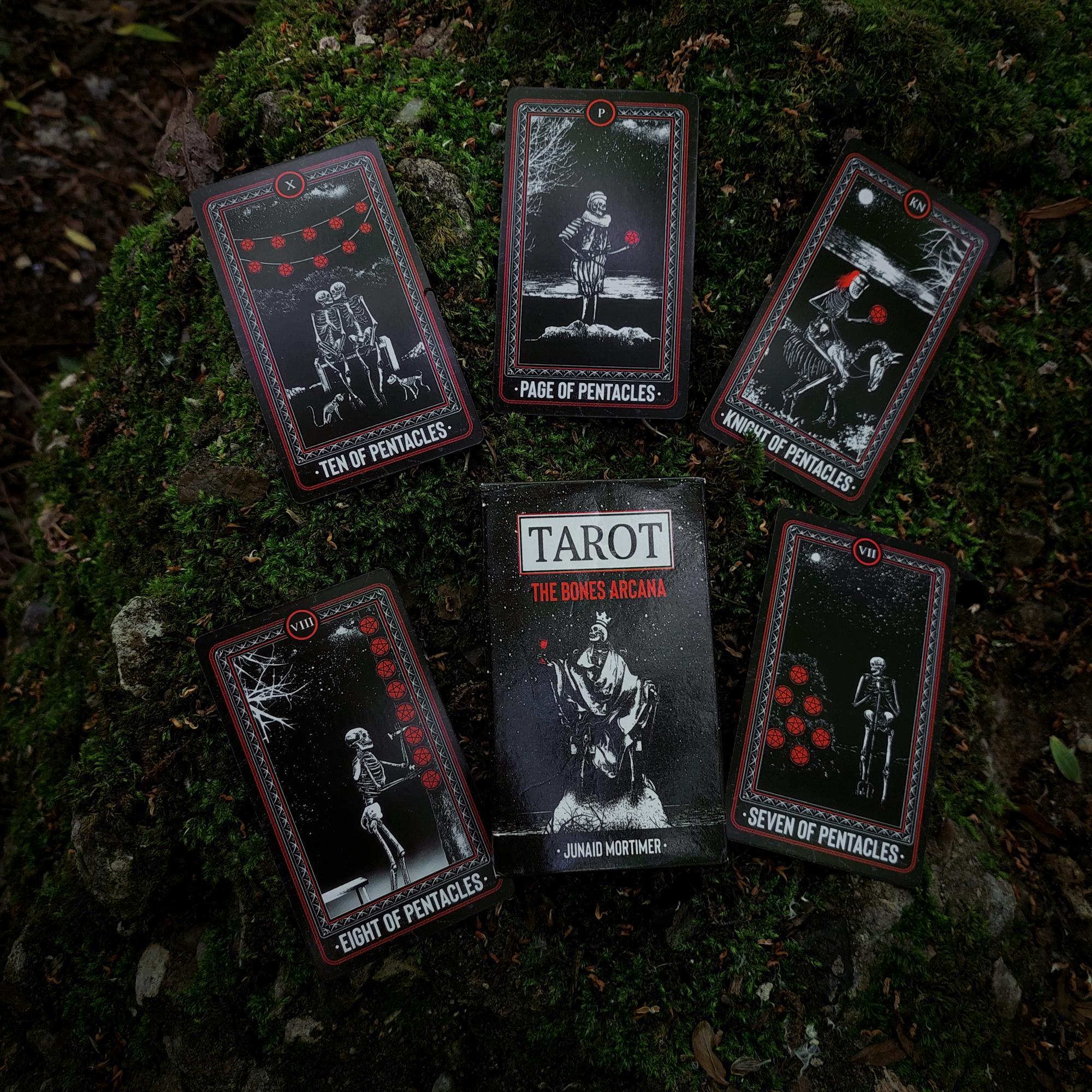 Таро «Магия Костей» (The Bones Arcana Tarot)