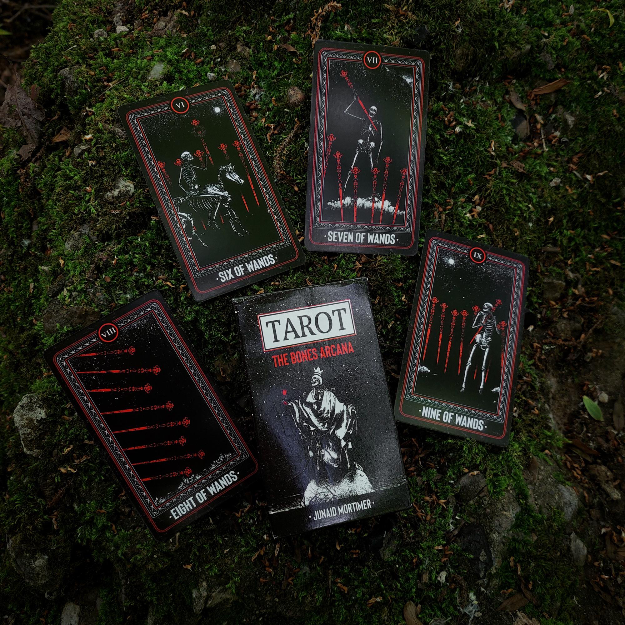 Таро «Магия Костей» (The Bones Arcana Tarot)