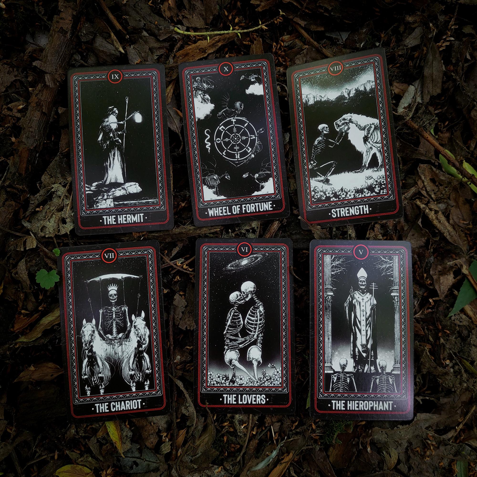 Таро «Магия Костей» (The Bones Arcana Tarot)