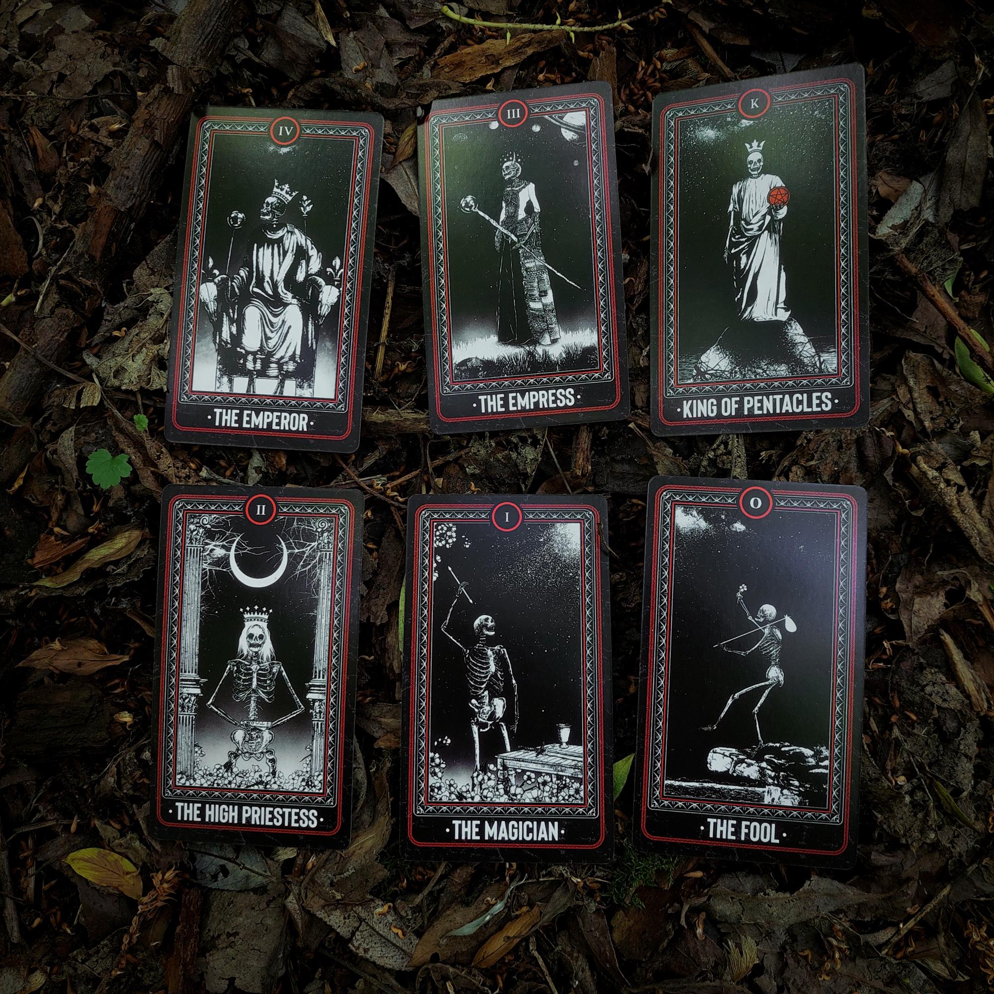 Таро «Магия Костей» (The Bones Arcana Tarot)