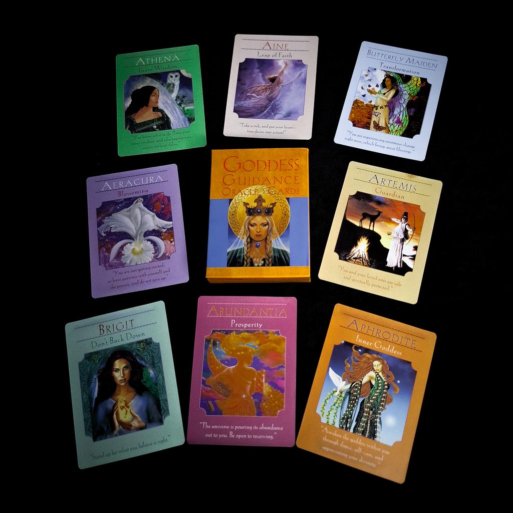 Таро Наставлений Богини (Goddess Guidance Oracle Cards)