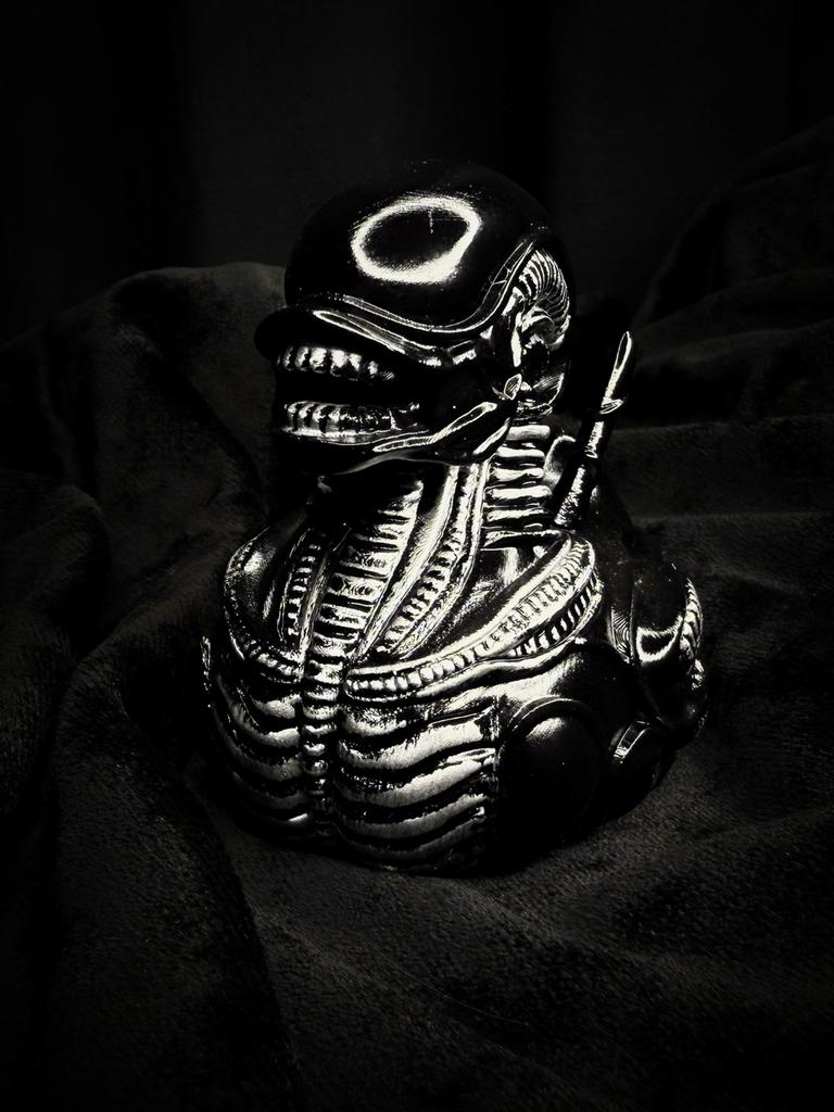 Коллекционная фигурка-уточка «Alien Duck»