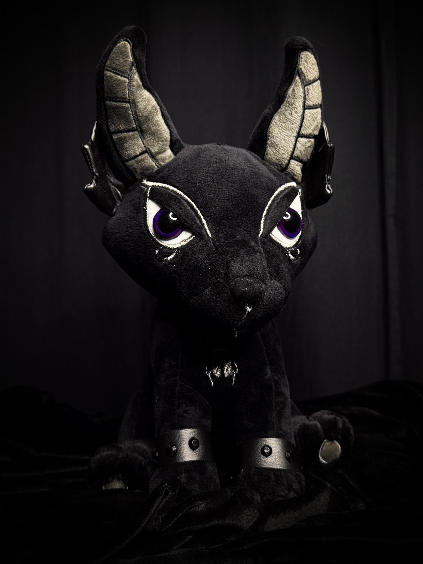 Мягкая игрушка-фамилиар «Dark Anubis»