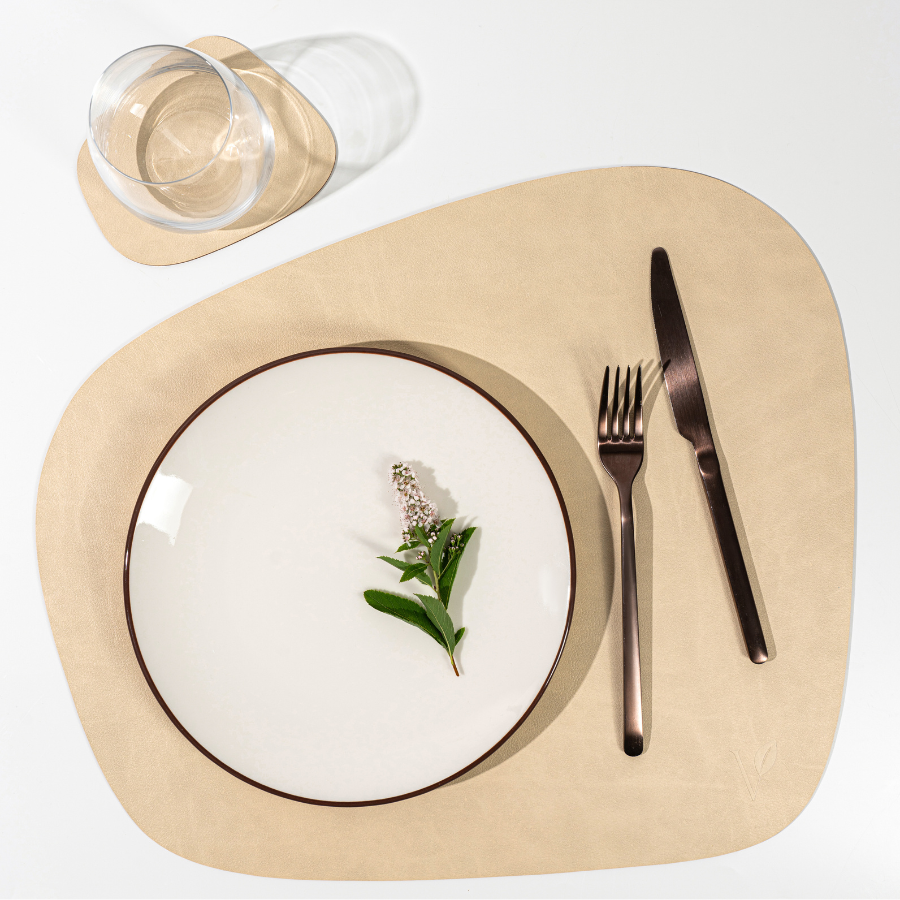 Плейсмат из кожи трапеция 42х36 см VERO, кремовый